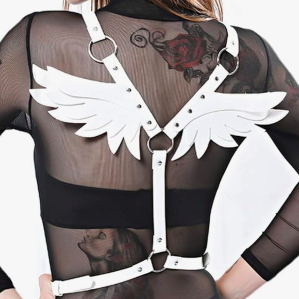 White leather harness unisex with wings